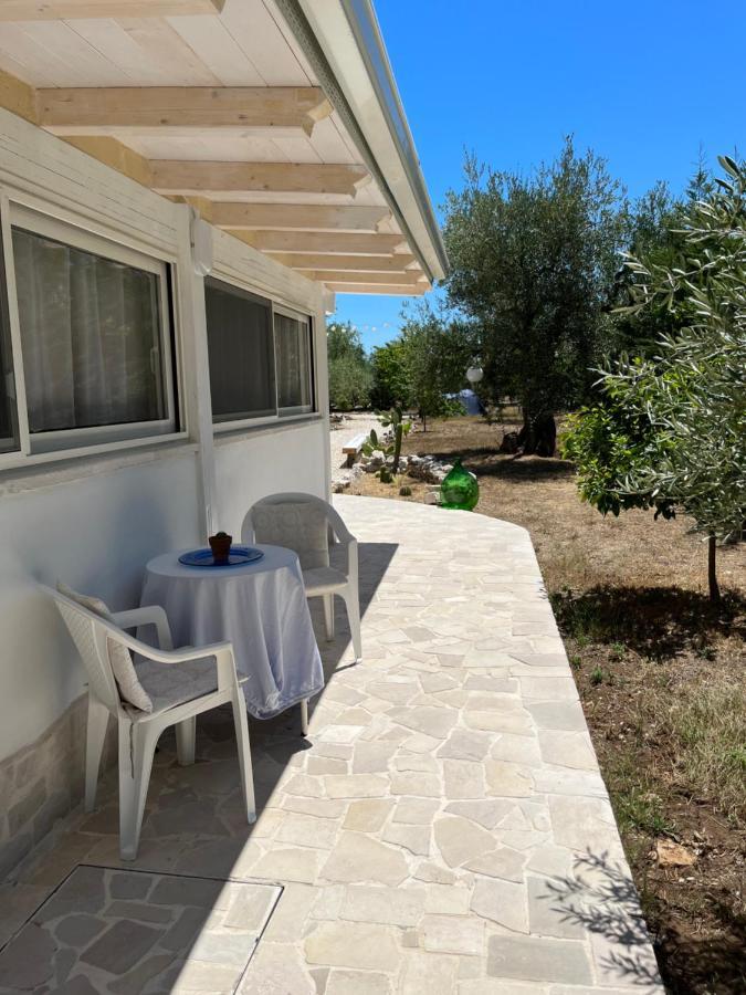 B&B Villa Mediterranee Con Parking Space Trani Buitenkant foto