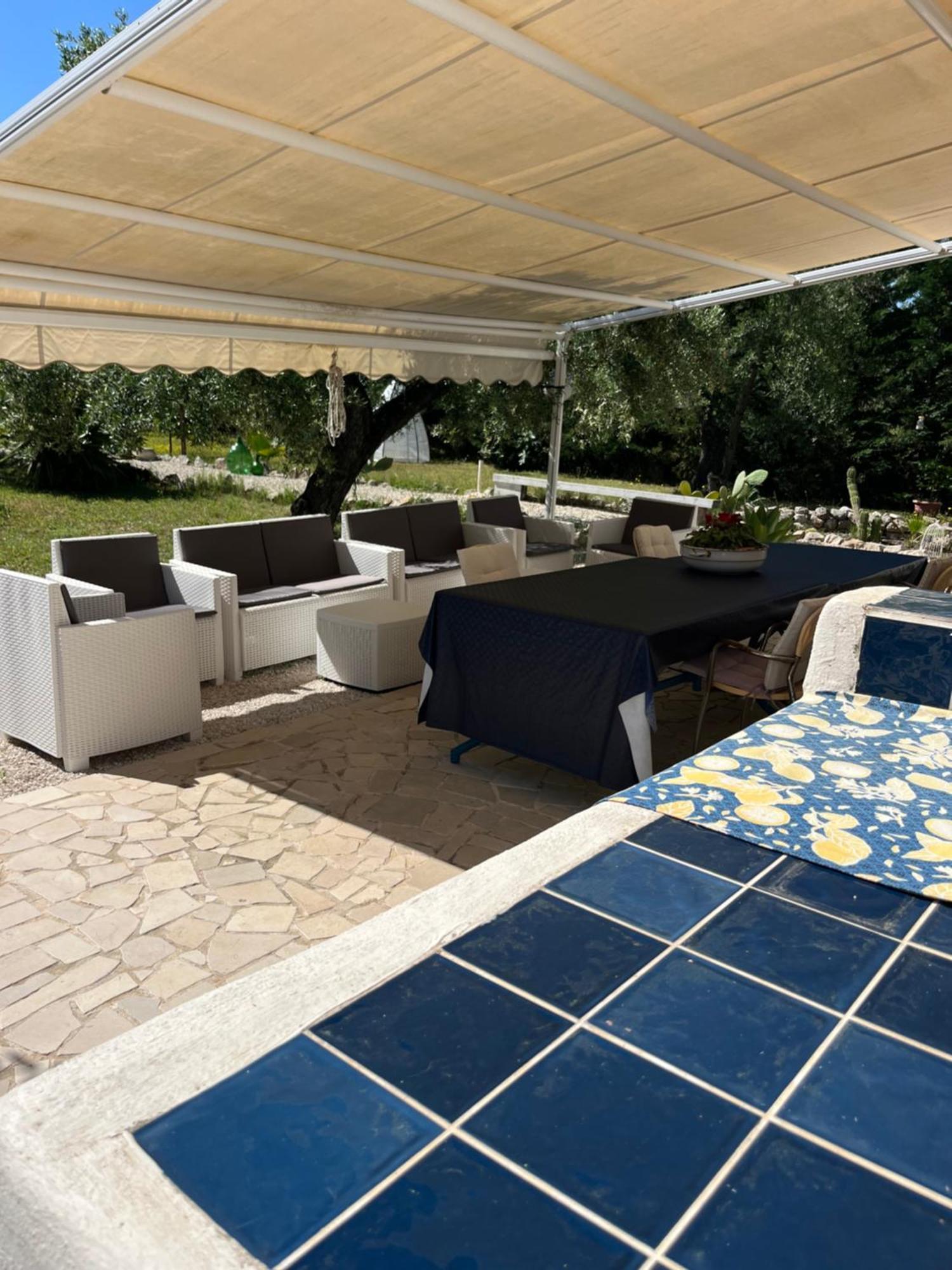 B&B Villa Mediterranee Con Parking Space Trani Buitenkant foto