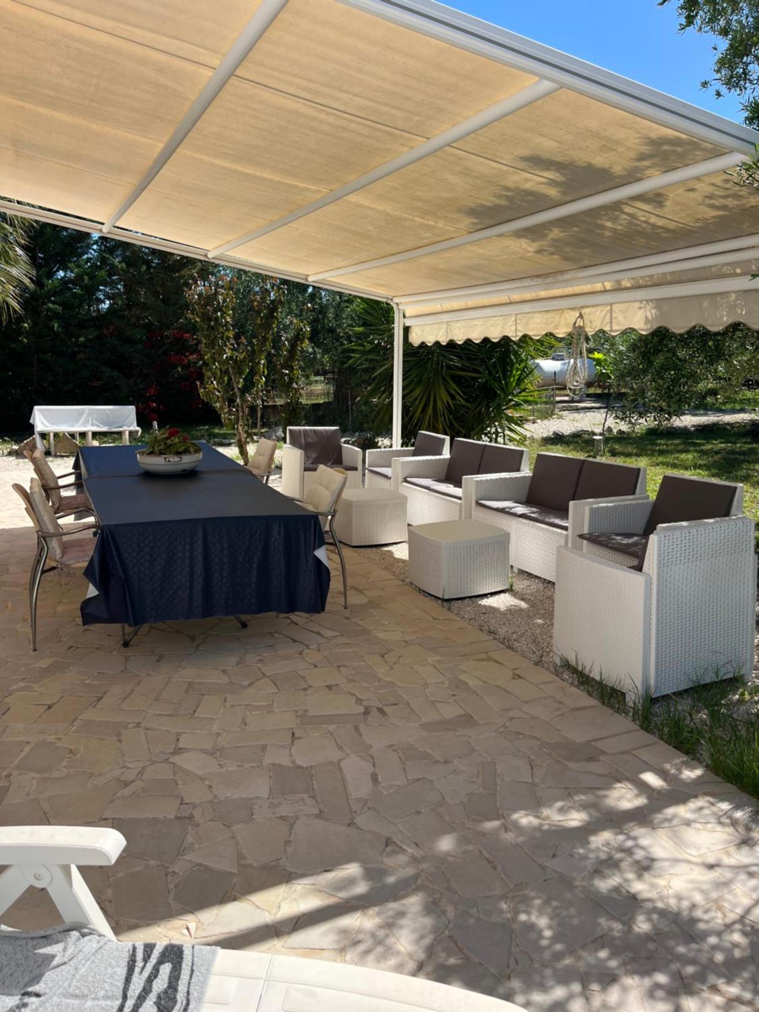 B&B Villa Mediterranee Con Parking Space Trani Buitenkant foto